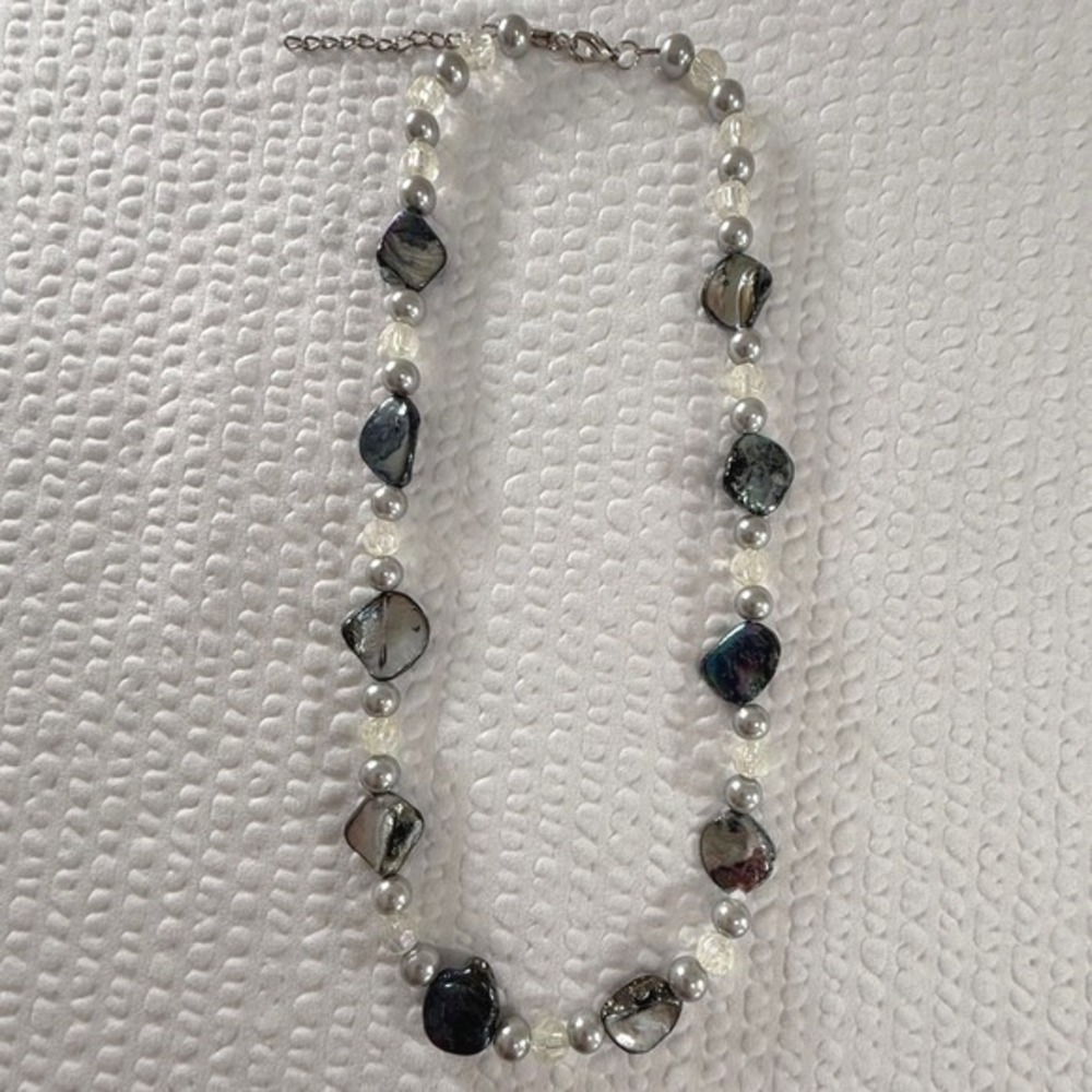 Beaded Shell Necklace About 20 Inch Grey Iridescent Faux Pearl Extender Jewelry - Picture 4 of 7